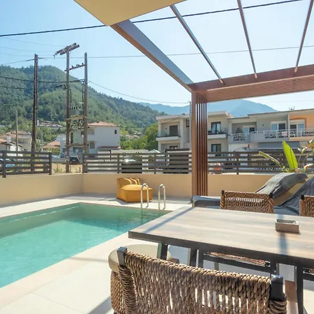 Ntinas Seaside Villa